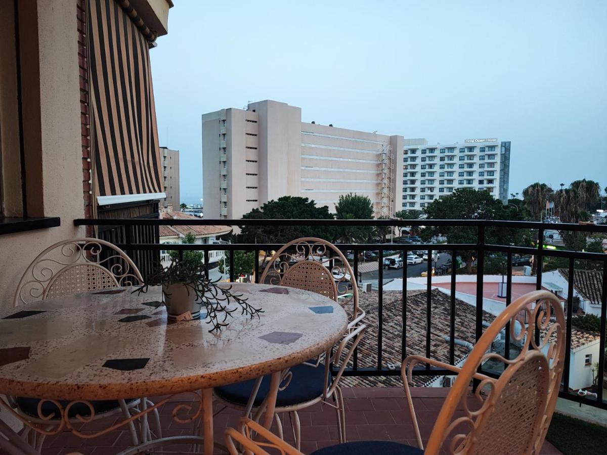 Apartamento 150 Metros De La Playa Torremolinos Bagian luar foto