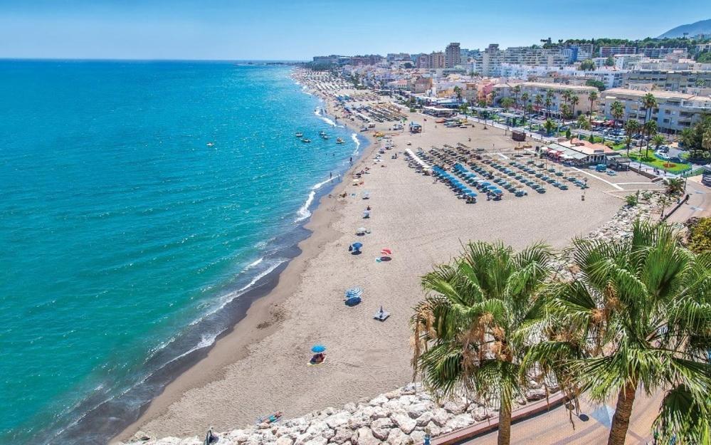 Apartamento 150 Metros De La Playa Torremolinos Bagian luar foto