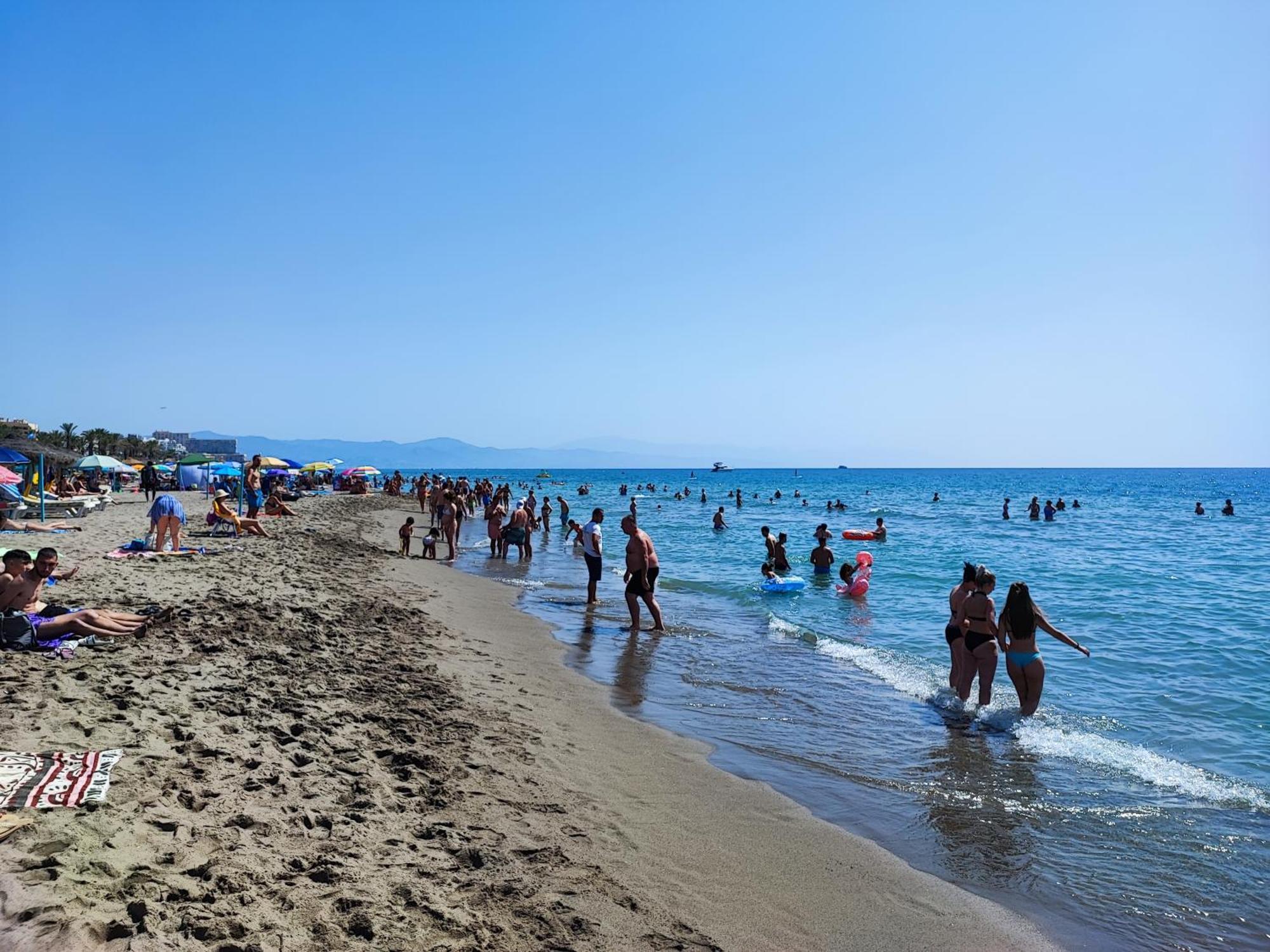 Apartamento 150 Metros De La Playa Torremolinos Bagian luar foto