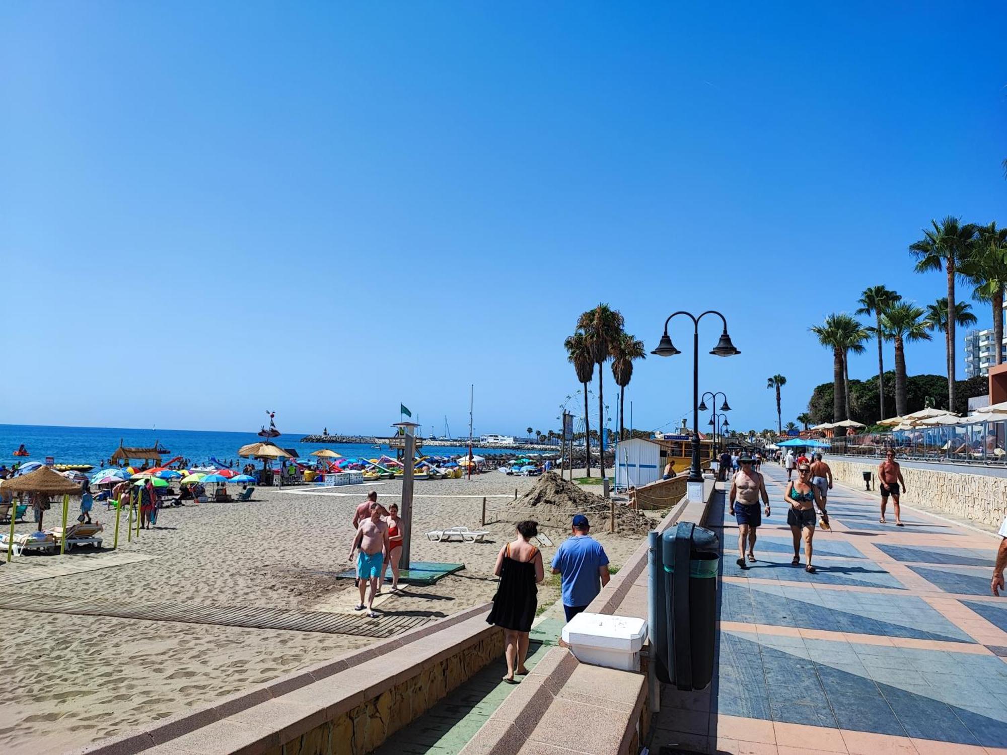 Apartamento 150 Metros De La Playa Torremolinos Bagian luar foto