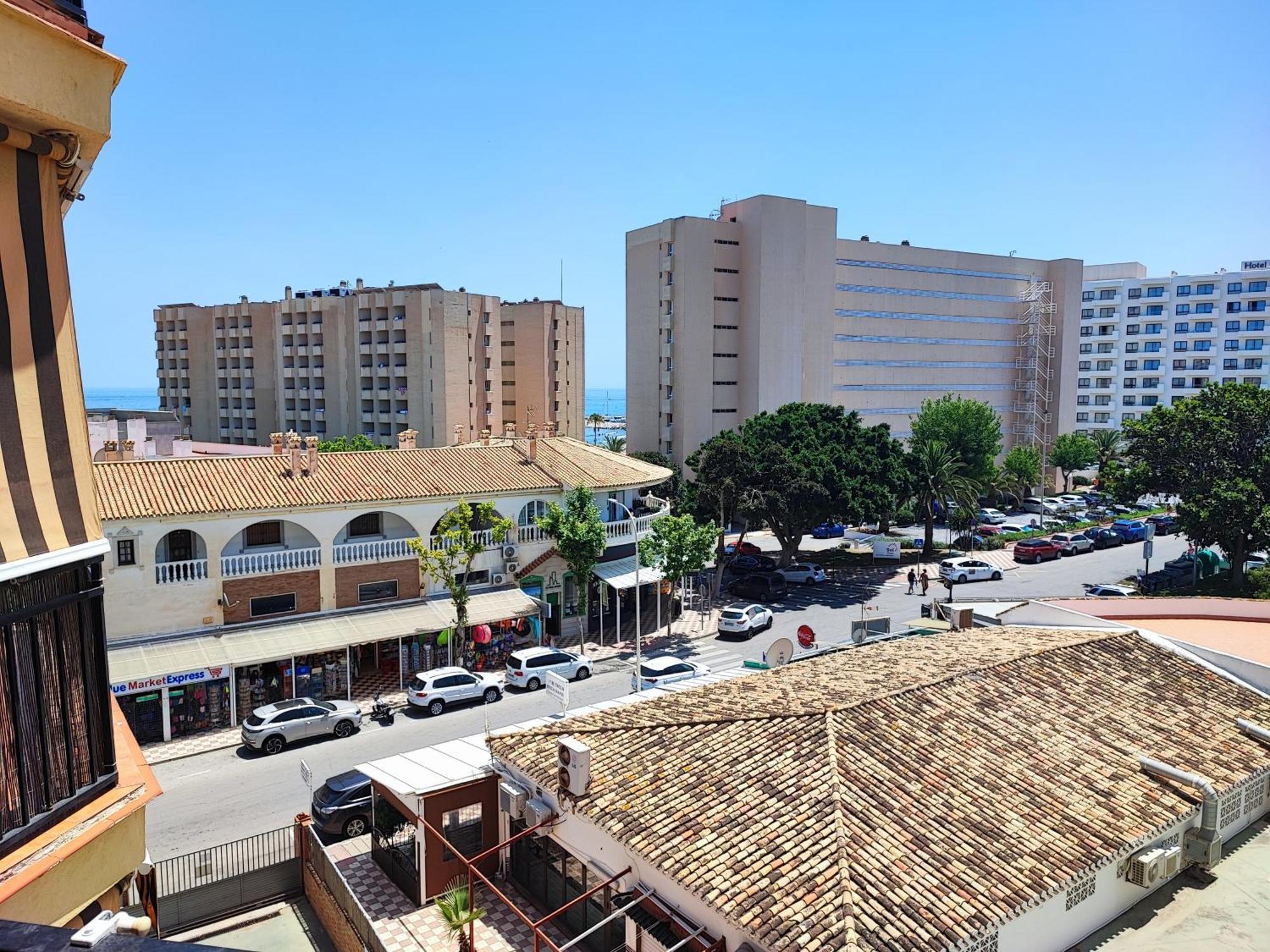 Apartamento 150 Metros De La Playa Torremolinos Bagian luar foto